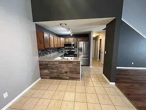 1141 Alexandria Dr — Photo 5