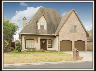 20 Oakthorn Ct, Youngsville, LA 70592