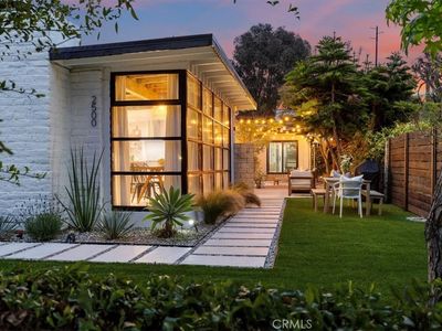 2500 Pine Ave, Manhattan Beach, CA, 90266