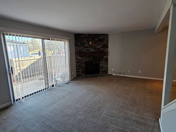 5th image of 8542 W 108th Pl