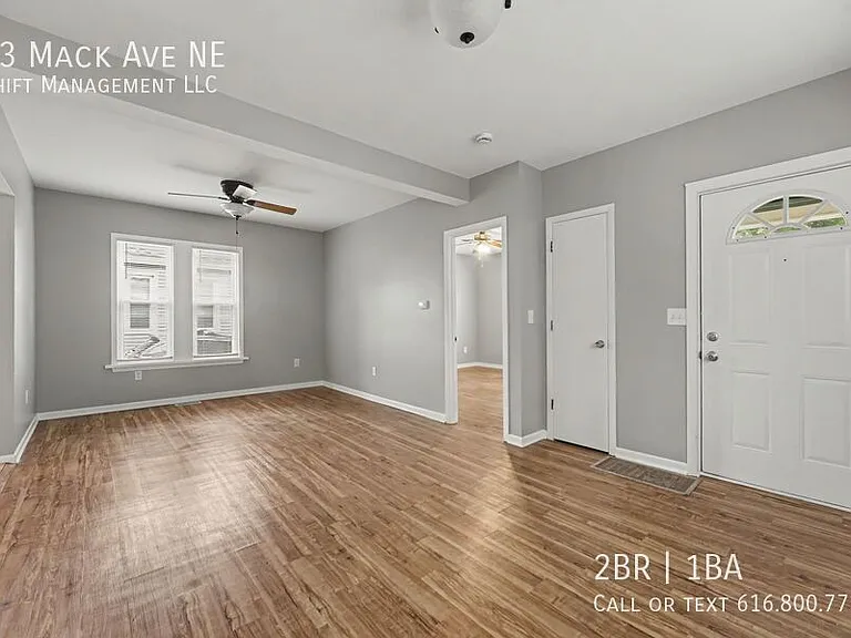 23 Mack Ave NE — Photo 3