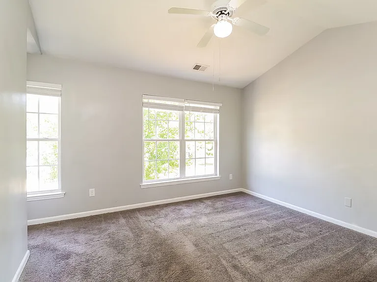 1518 Braveheart Ln — Photo 10