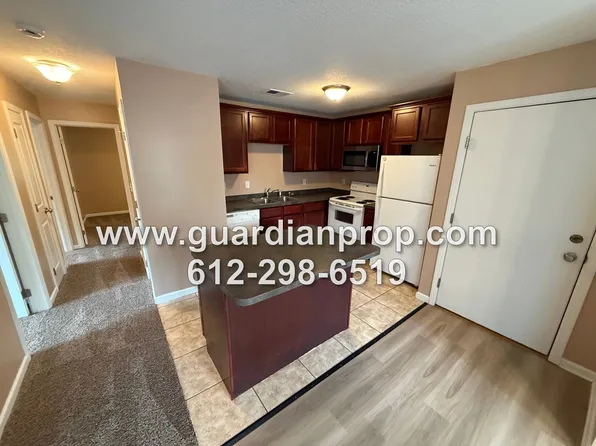 6026 9th Street N, 6026 9th St N APT 3, Oakdale, MN 55128