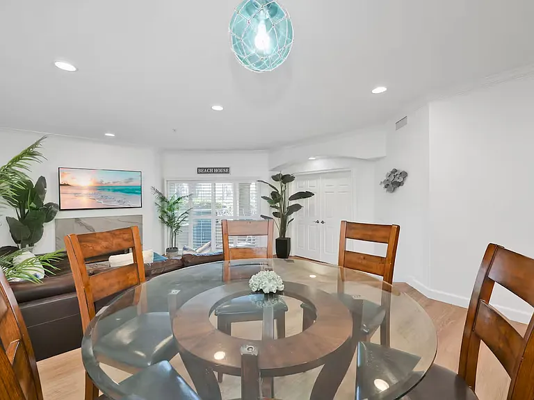 900 Pacific Coast Hwy #111 — Photo 10