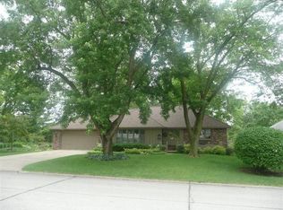 1204 W 2nd St, Pella, IA 50219