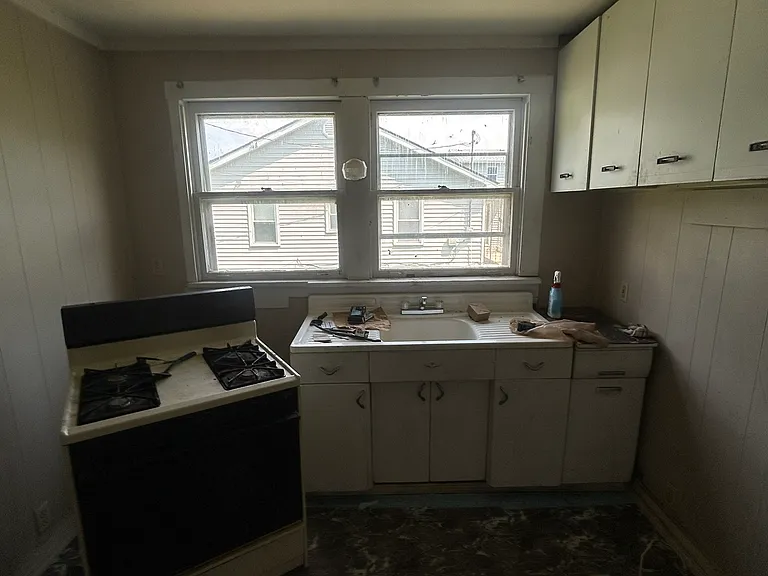 2312 Carol St — Photo 9