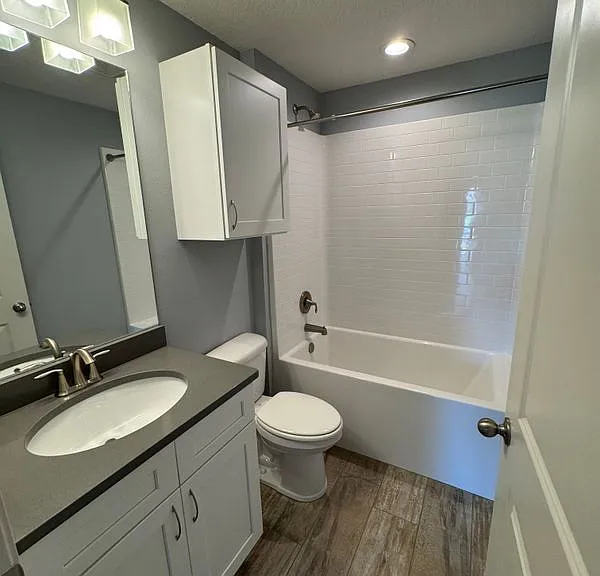 1677 Lizette St SE #A — Photo 9