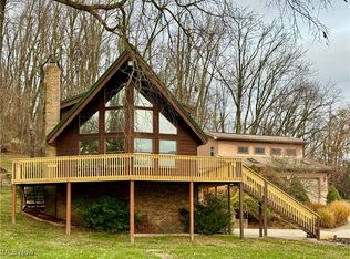 70 Fox Run Rd, New Cumberland, WV 26047