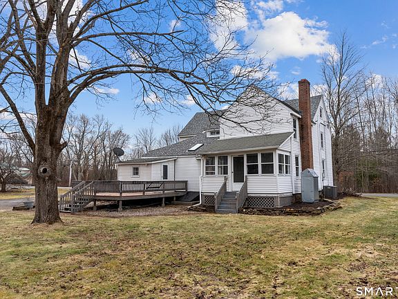 2nd image of 392 Boston Neck Road