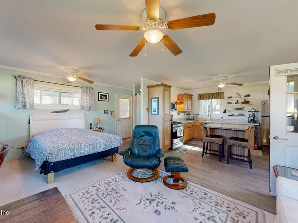 101 POSSUM HOLLOW Road, Georgetown, FL 32139