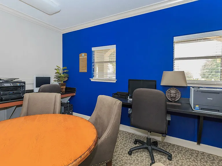 Park Hill Apartments — Photo 29