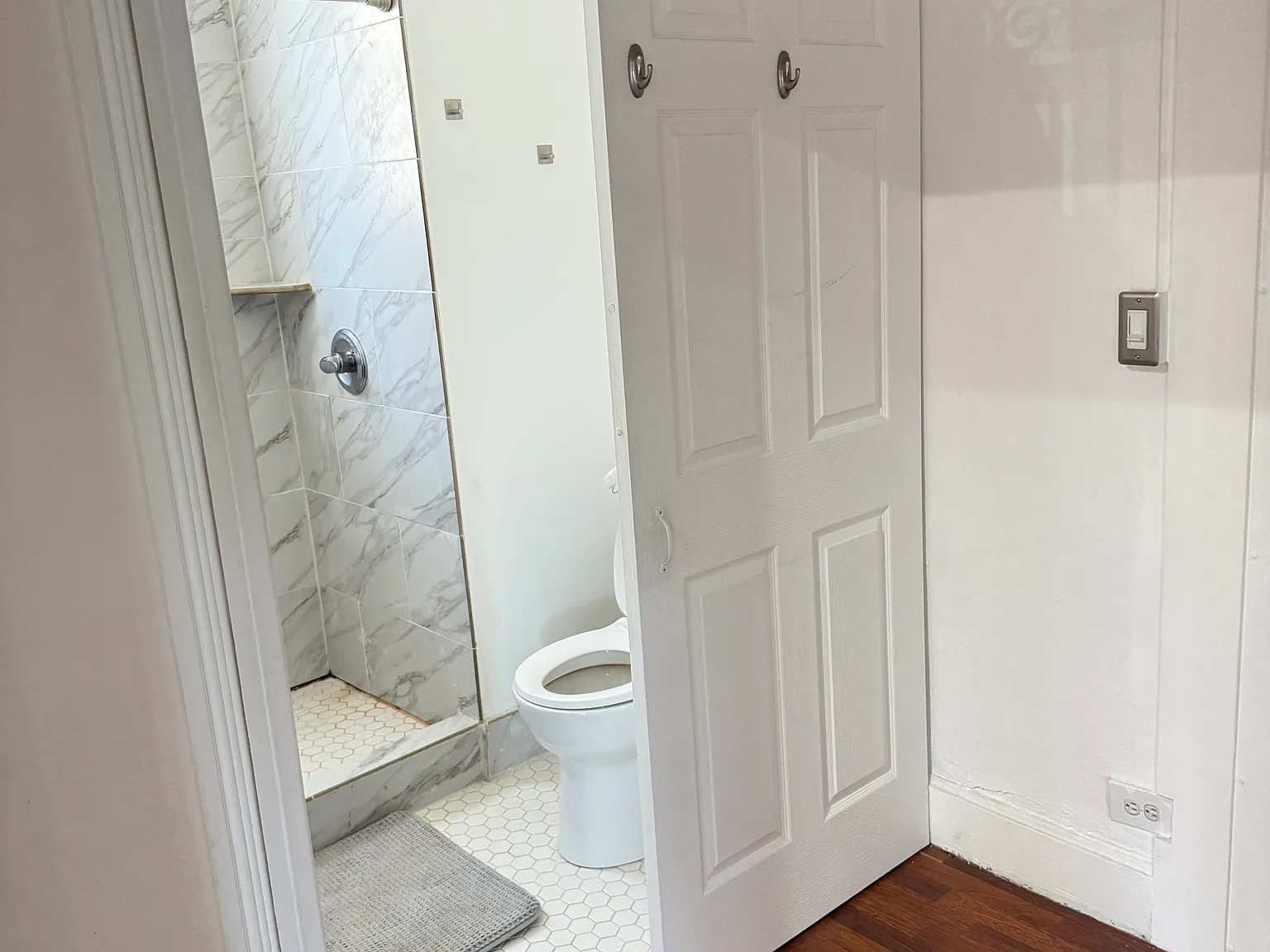 Studio, 350 sqft, $800 — Photo 3