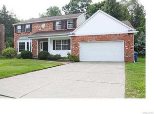 9 Tudor Ct, Getzville, NY 14068