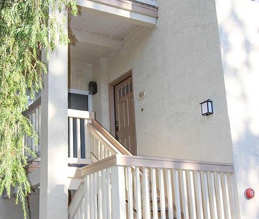 2nd image of 685 Parkside Ct Unit 101