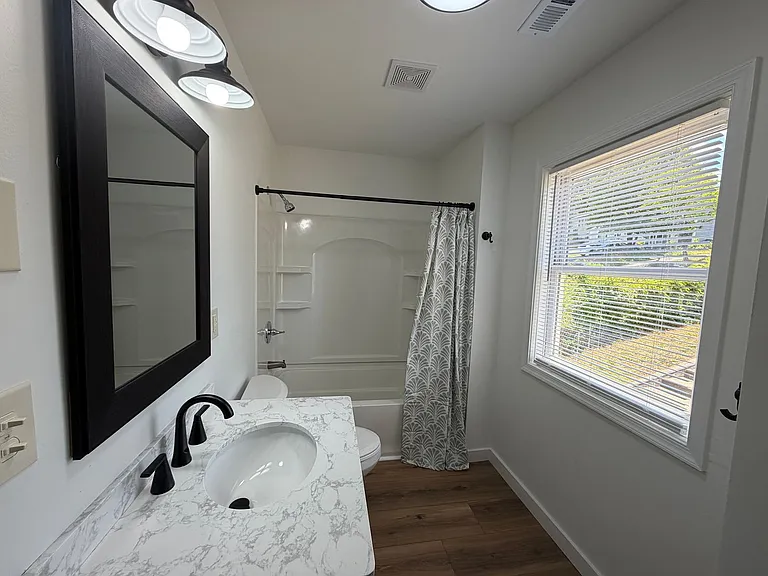 813 Ridge St — Photo 22