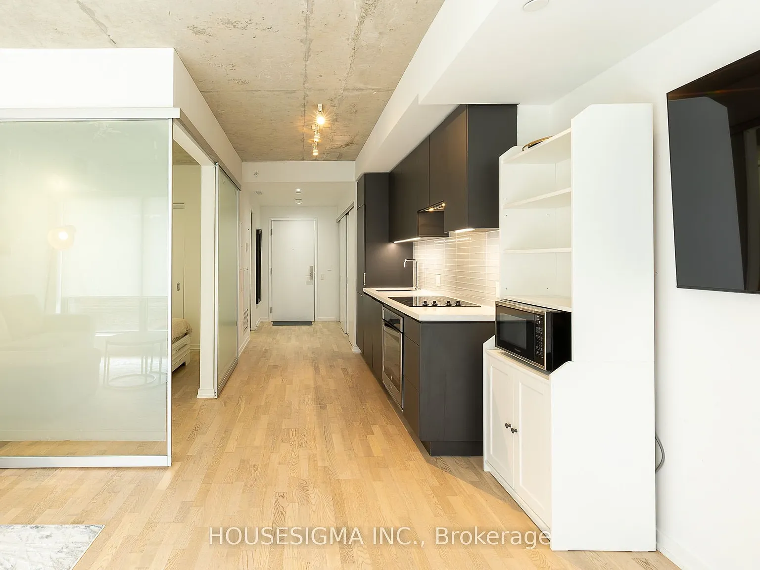 1 bed, $2,550 — Photo 2