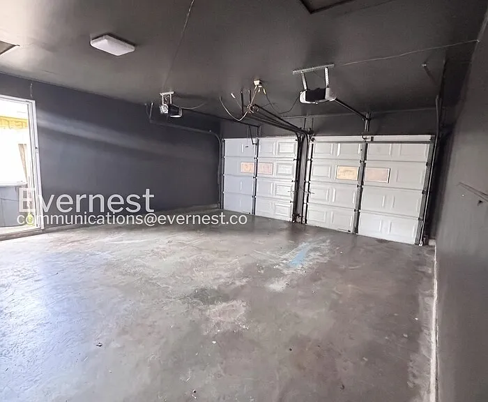 2005 Yorktown Ct S — Photo 12