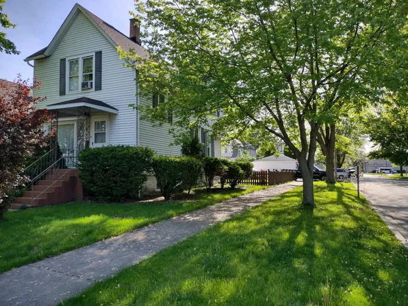 518 N 8th Ave, Maywood, IL 60153