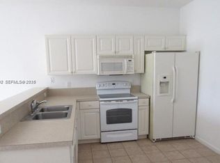 1114 Lucaya Dr, Riviera Beach, FL 33404
