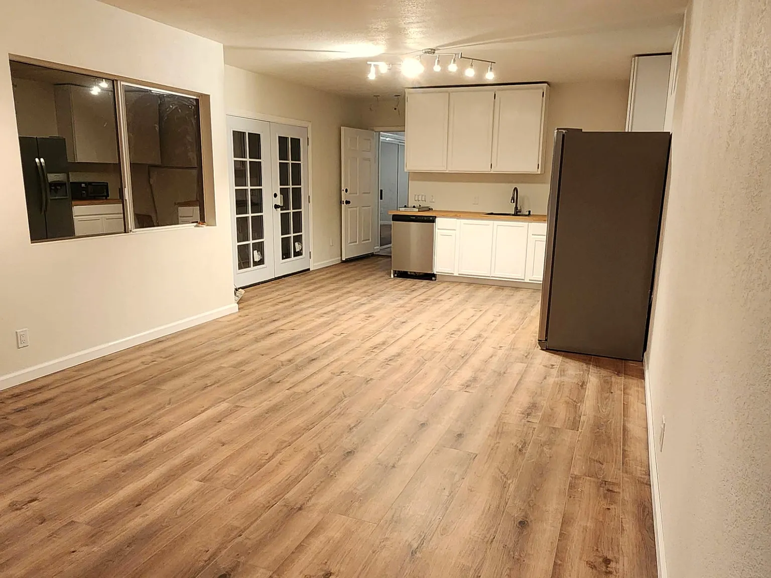 1 bed, 700 sqft, $1,895 — Photo 2