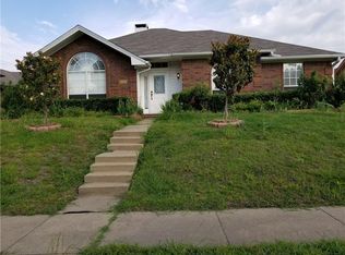 4009 White Swan Dr, Garland, TX 75044