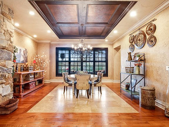 Breakfast Room