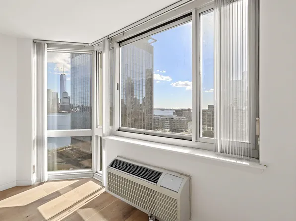 20 2nd Street image 2 of 17