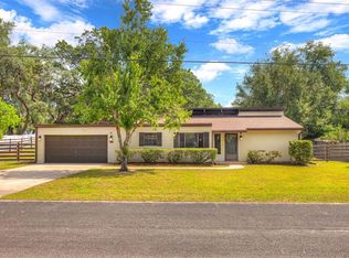 202 Sandspur Ln, Deland, FL 32724