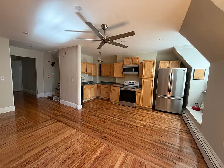 318 Tappan St #3 — Photo 6