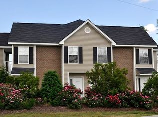 348 Foothill Ln, Fayetteville, NC 28311