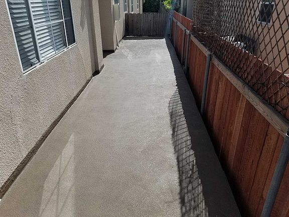 5th image of 2336 20th Street 2 Santa Monica Ca 90405 #5862584