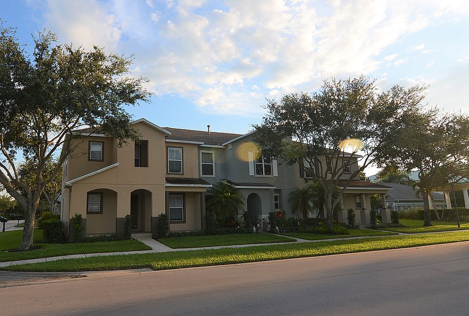 1st image of 1657 Pointe West Way
