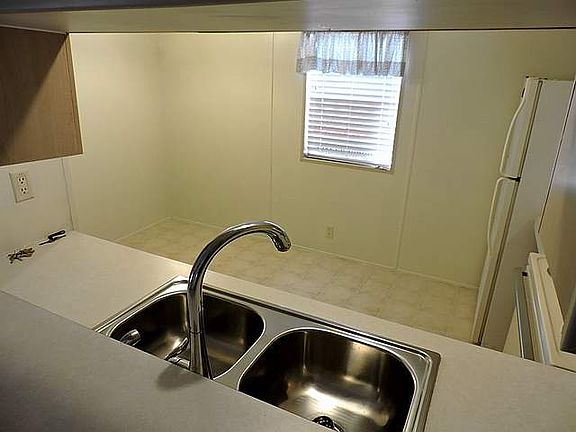 4th image of 302 Palm Ave