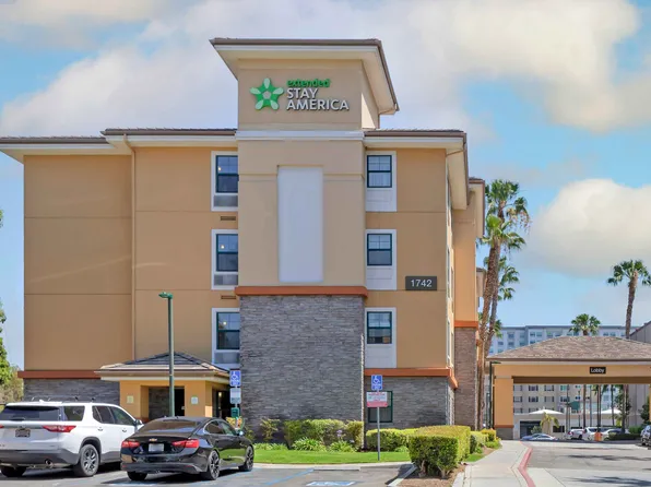 Orange County - Anaheim Convention Center, 1742 S Clementine St, Anaheim, CA 92802