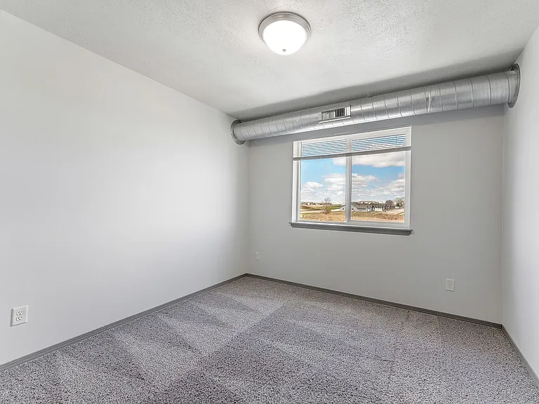 Whisper Ridge Commons — Photo 104