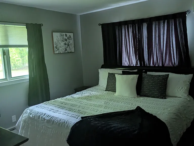 141 Belknap Ave — Photo 7