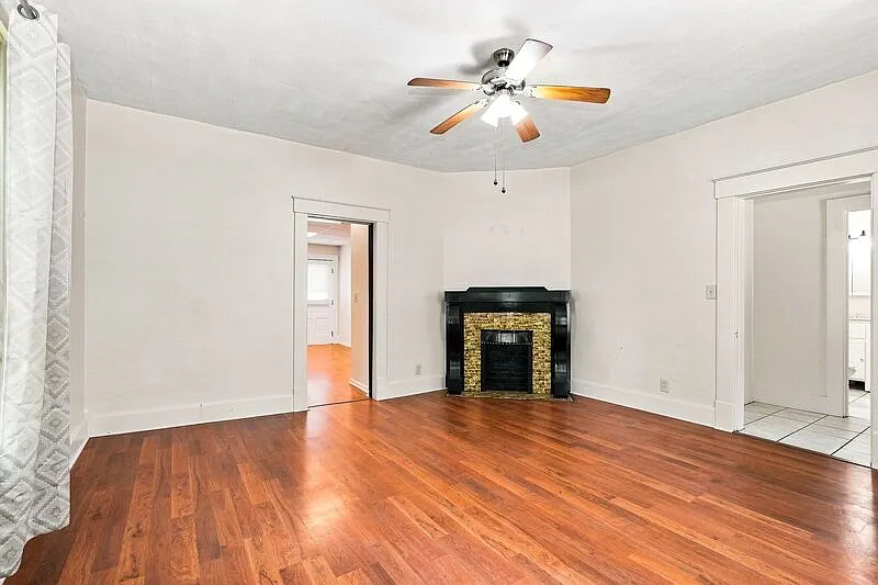 1 bed, 1.0 bath, $1,150 — Photo 3