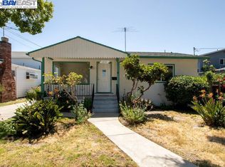 218 Beach Rd, Alameda, CA 94502