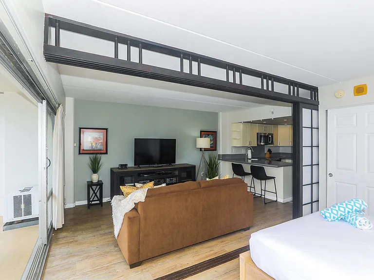 1777 Ala Moana Blvd #1017 — Photo 5