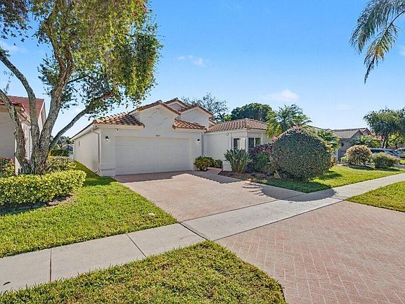3rd image of 9879 Harbour Lake Circle