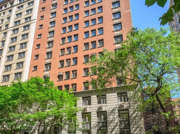 222 E Chestnut St APT 11B, Chicago, IL 60611