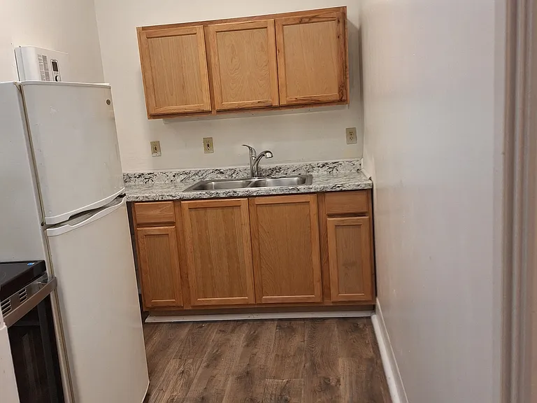 Apt 317 Kitchen
