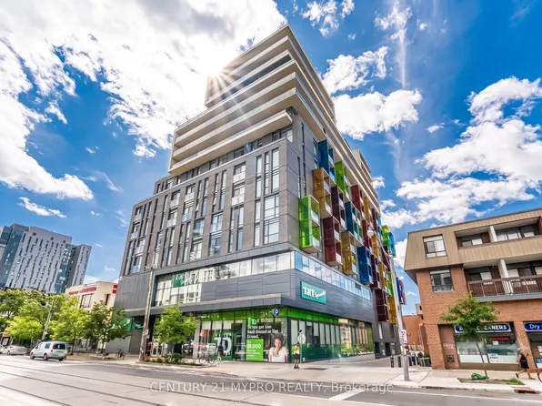 297 College St, Toronto, ON