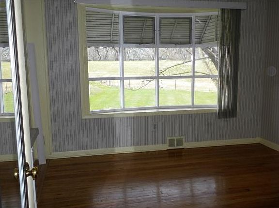4th image of 101 Eldredge Dr