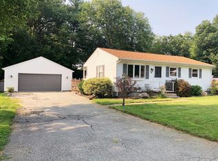 34 Michael St, Springfield, MA 01129