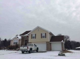 3925 Duesenberg Dr, Rockford, IL 61101