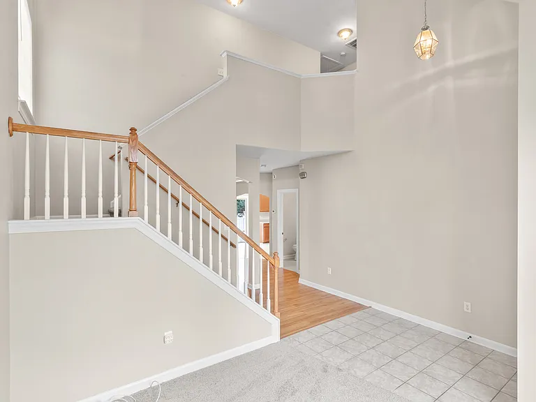 712 Tallahassee Dr — Photo 4