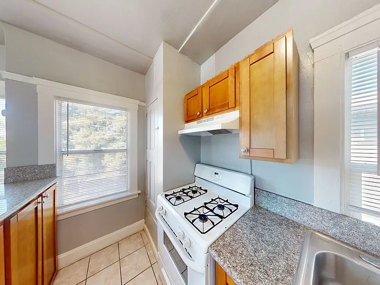 2605 High Street — Photo 22