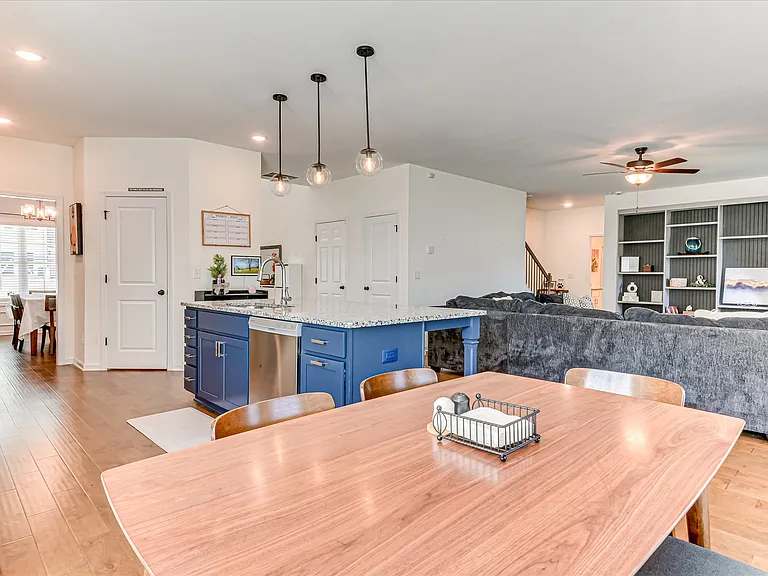 251 Haverford Dr — Photo 48