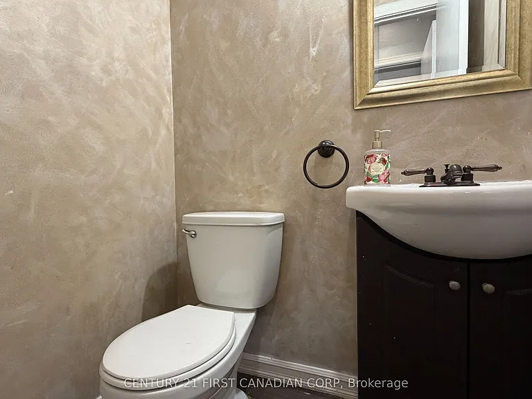 45 Gatewood Pl #8 — Photo 8